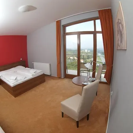 Panorama Пьештяни